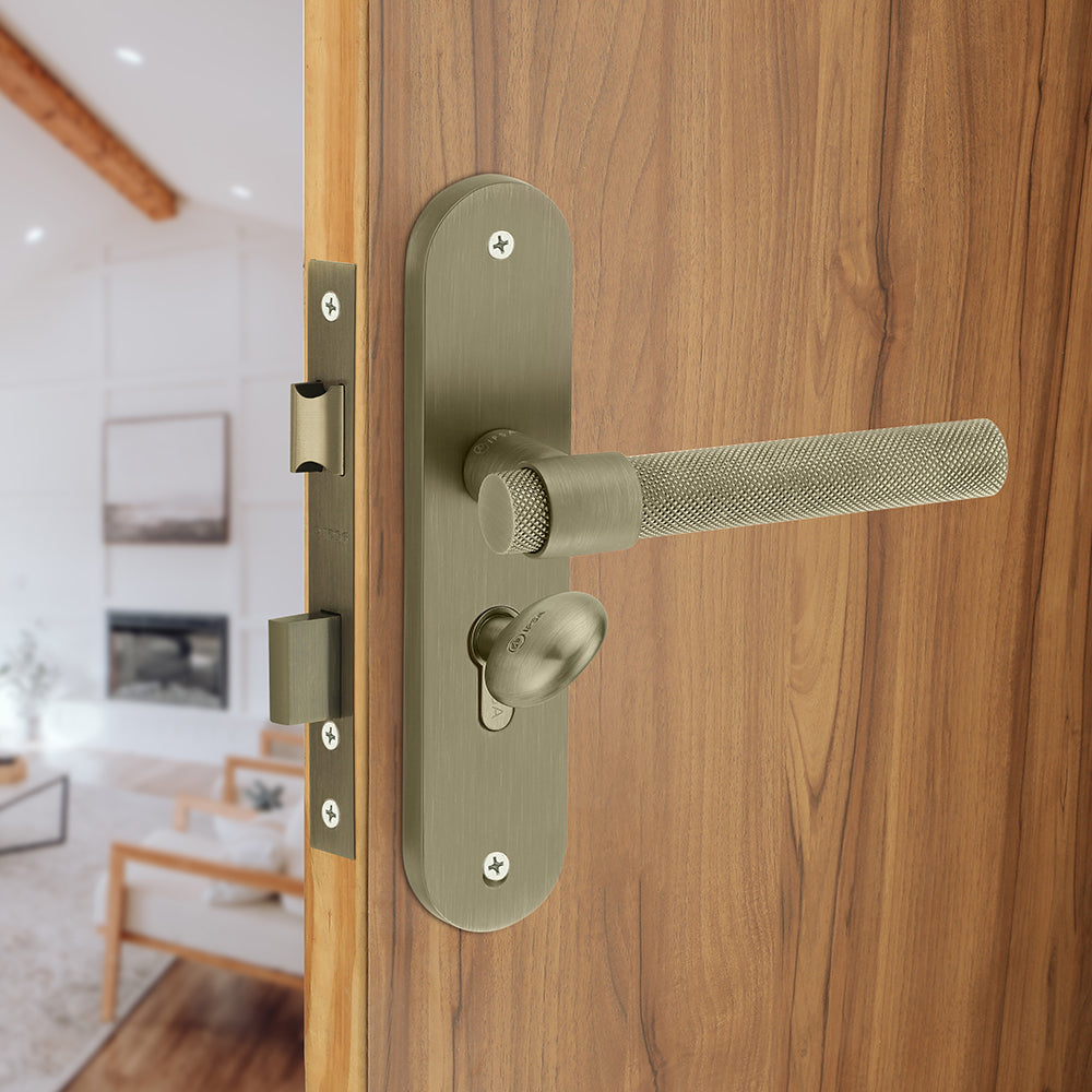 IPSA Gem Moderna Handle Series on 8" Plate CYS Lockset with 60mm Coin and Knob - Matte Antique Finish MAB